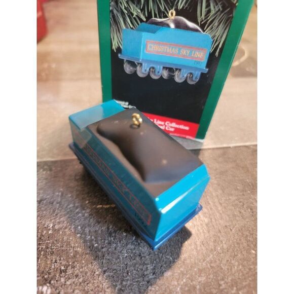 Hallmark 1992 Skyline coal car ornament Xmas Decor train - Picture 4 of 5